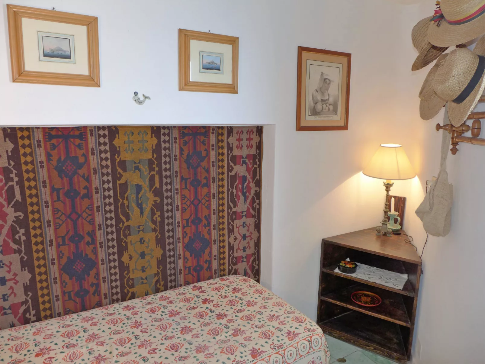Ischia Sea Side-Inside