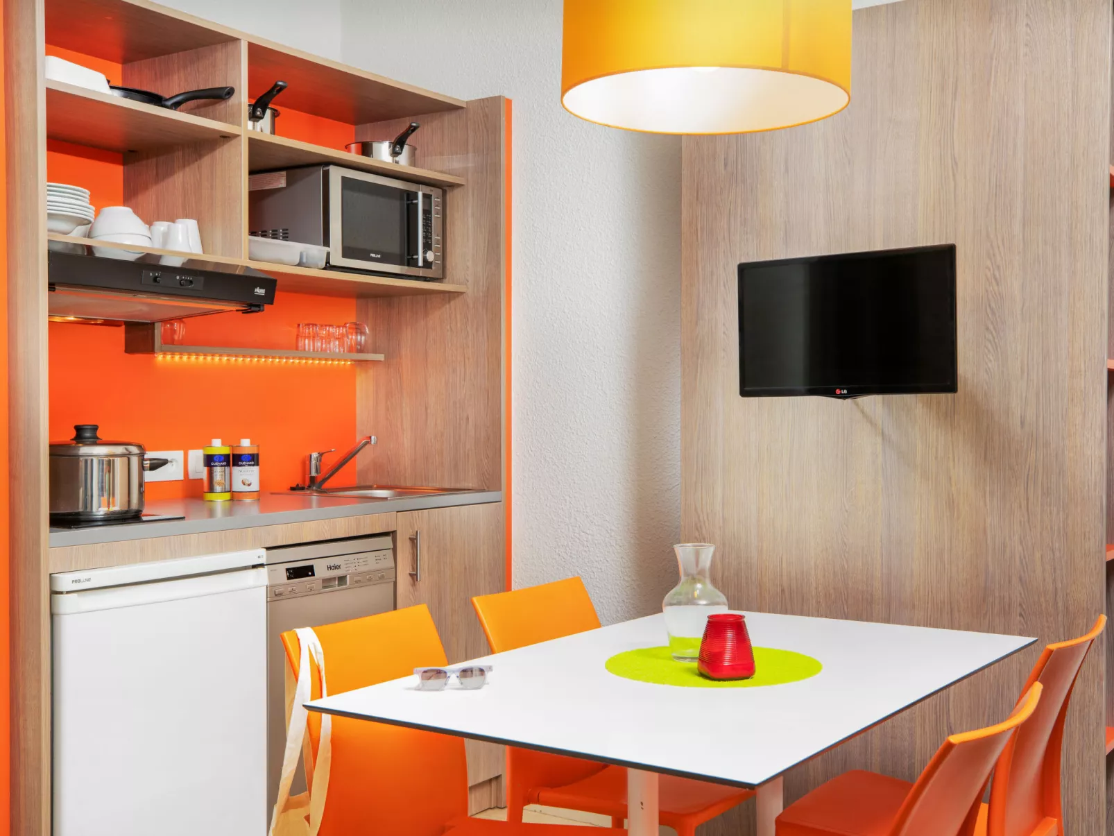 Sowell Family Pignada Plage-Inside