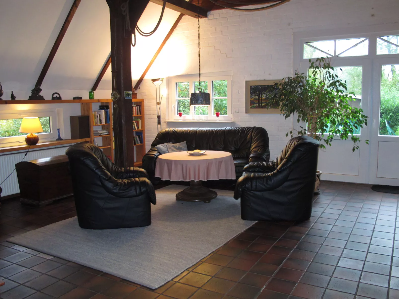 Hennevelt-Inside