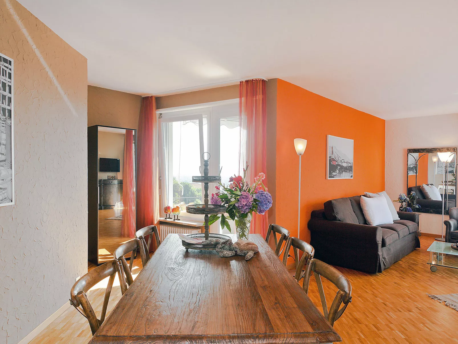 Suite Modern-Inside