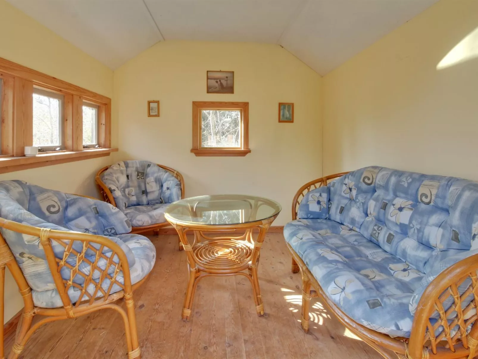 "Thoren" - 2km from the sea-Outside