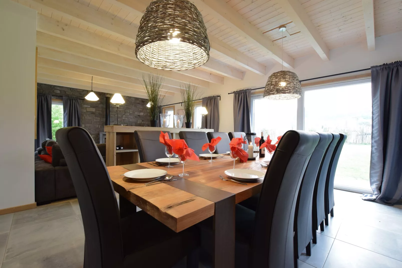 Villa Kristof-Salle à manger