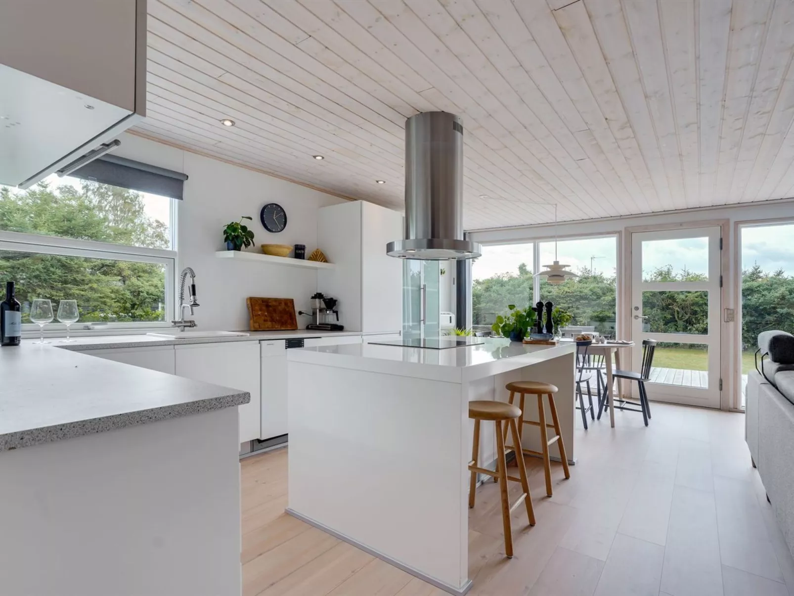 "Ingiald" - 600m from the sea-Inside