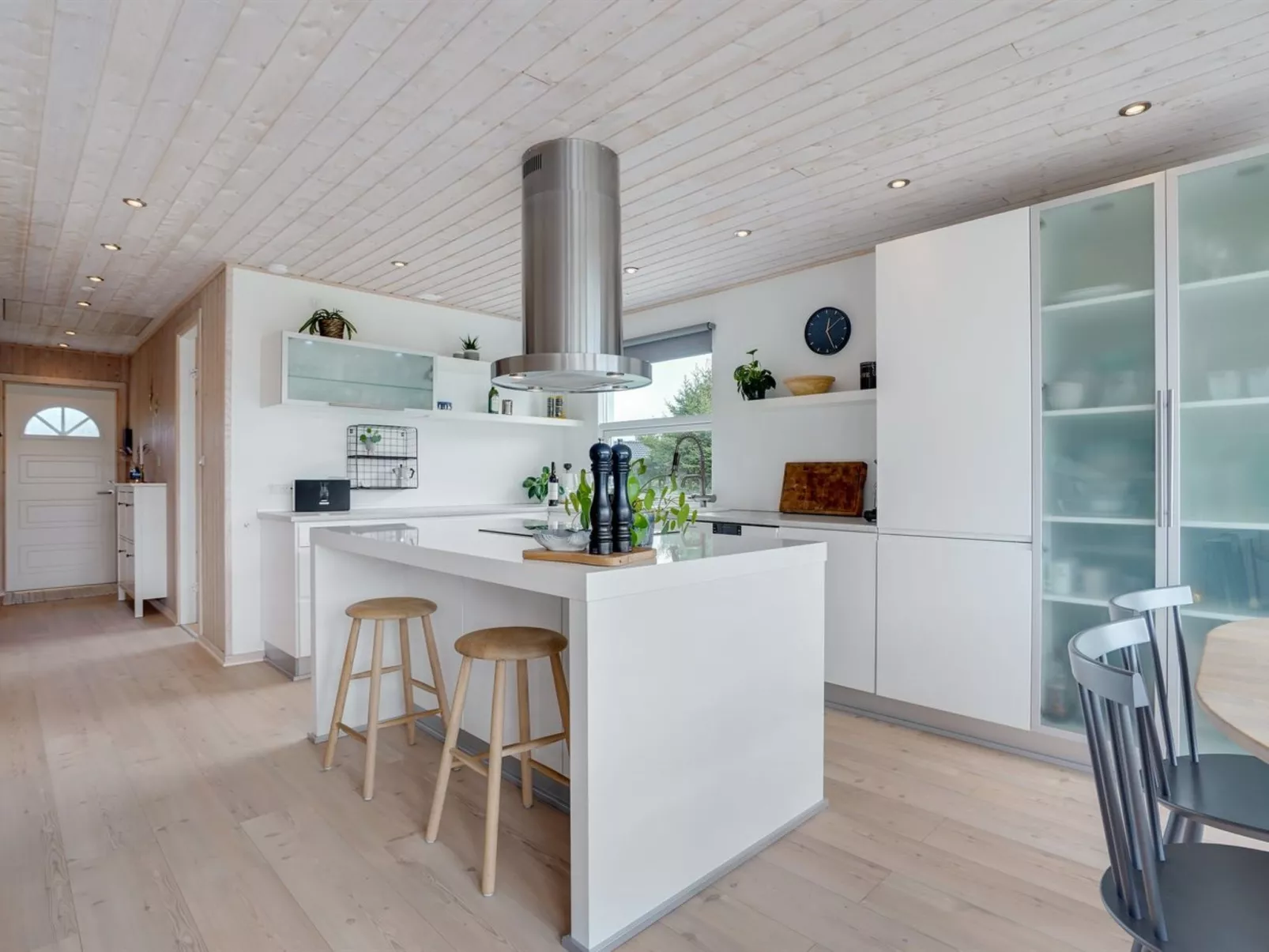 "Ingiald" - 600m from the sea-Inside