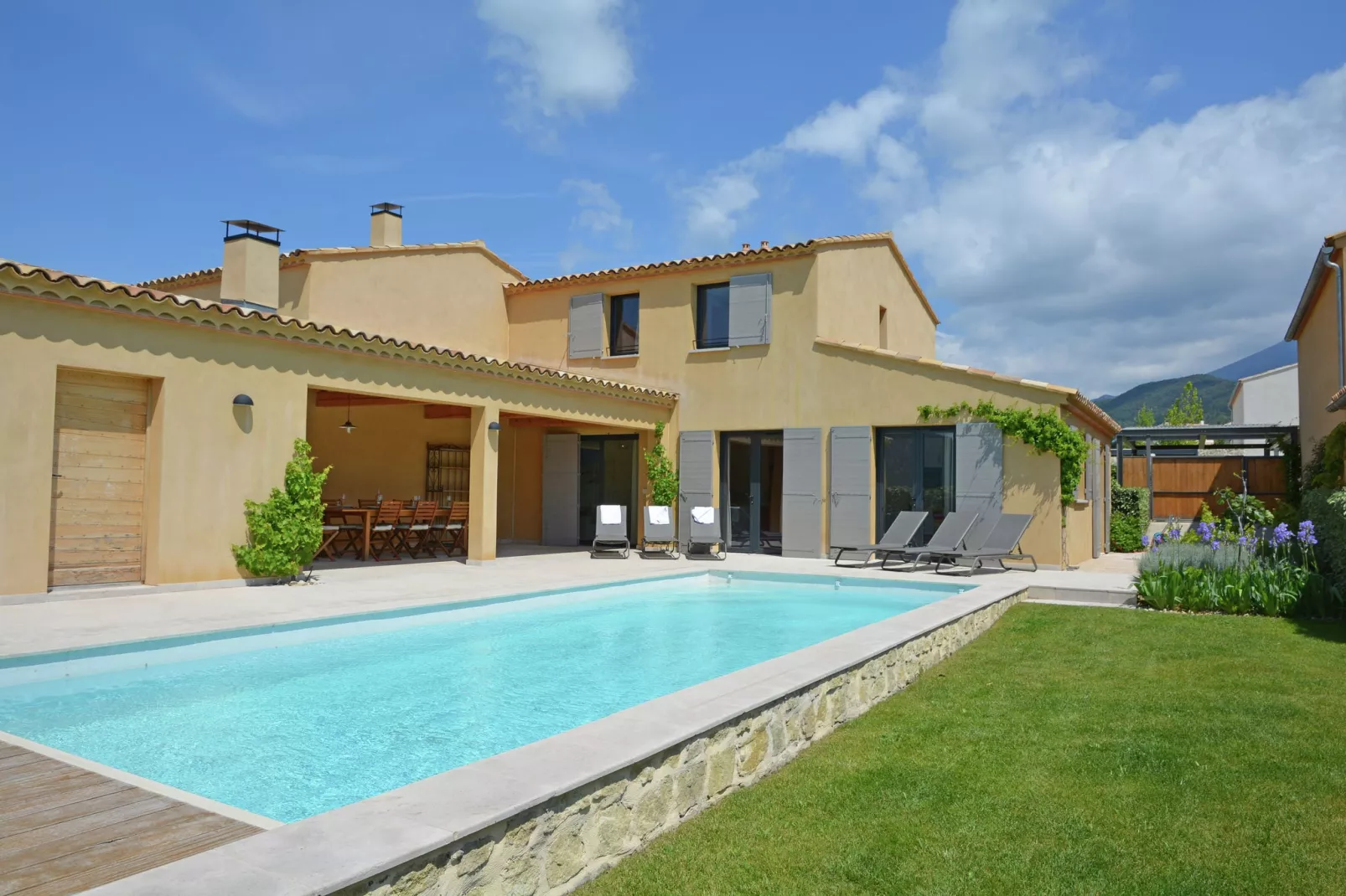 Villa Belle Suzette-Exterior summer