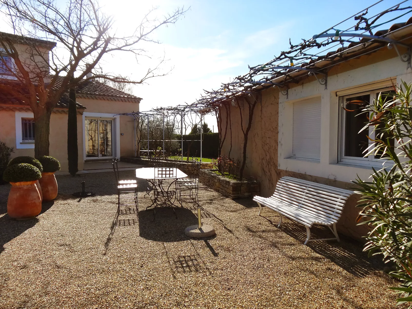 Le Bouloulou-Outside