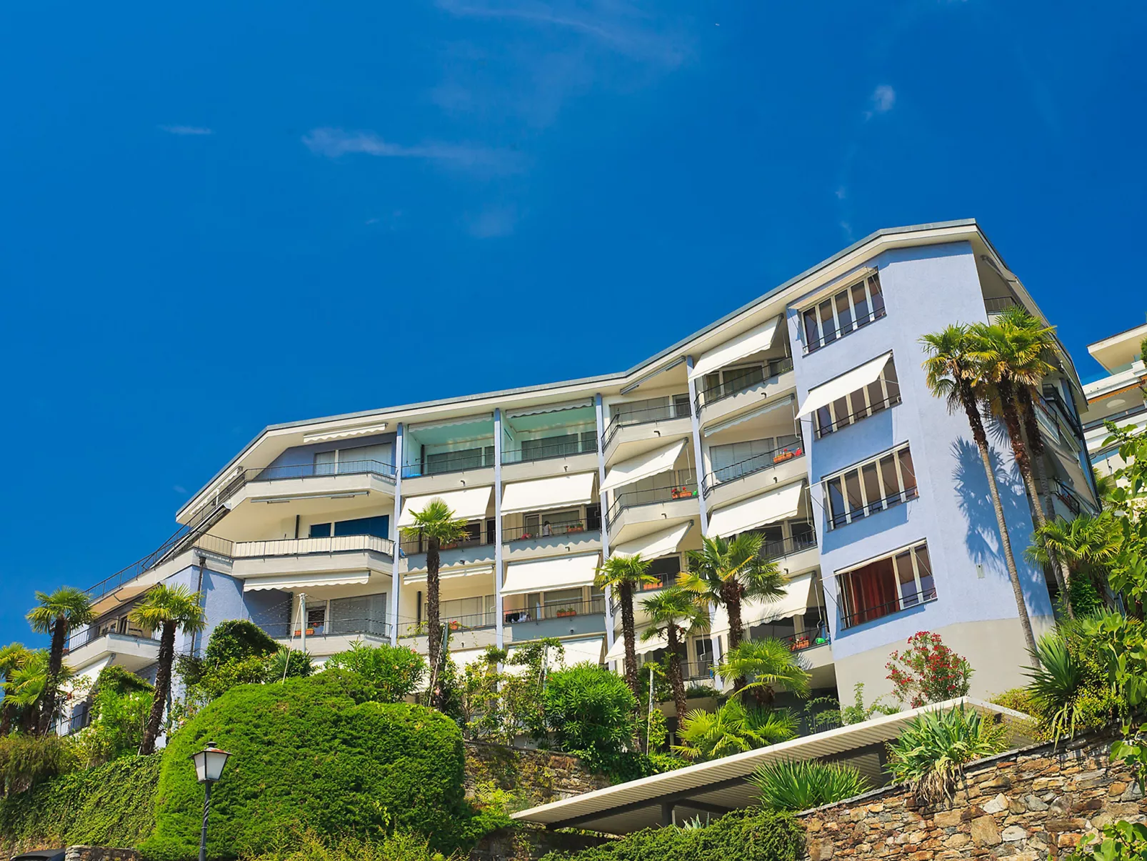 Suite Modern - Outside
