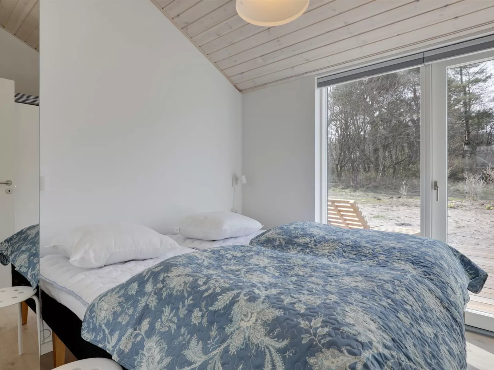 "Oke" - 350m from the sea-Inside