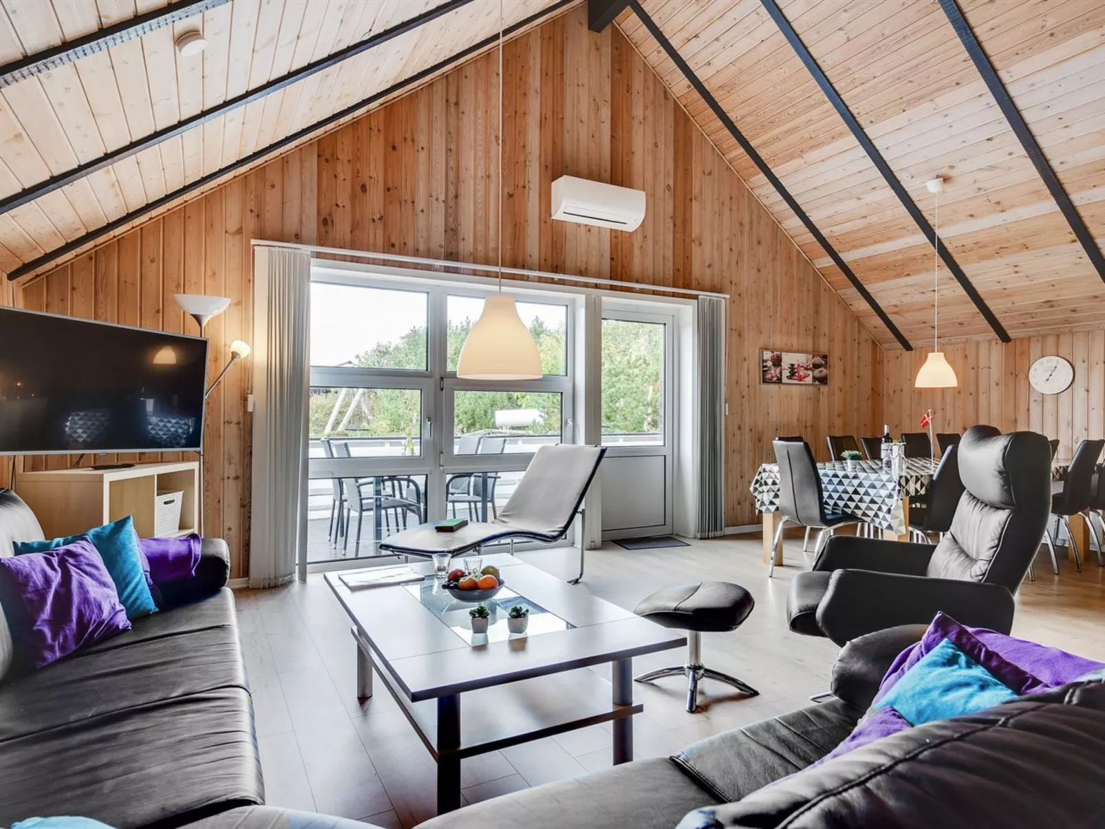 "Sylvi" - 1.7km from the sea-Drinnen