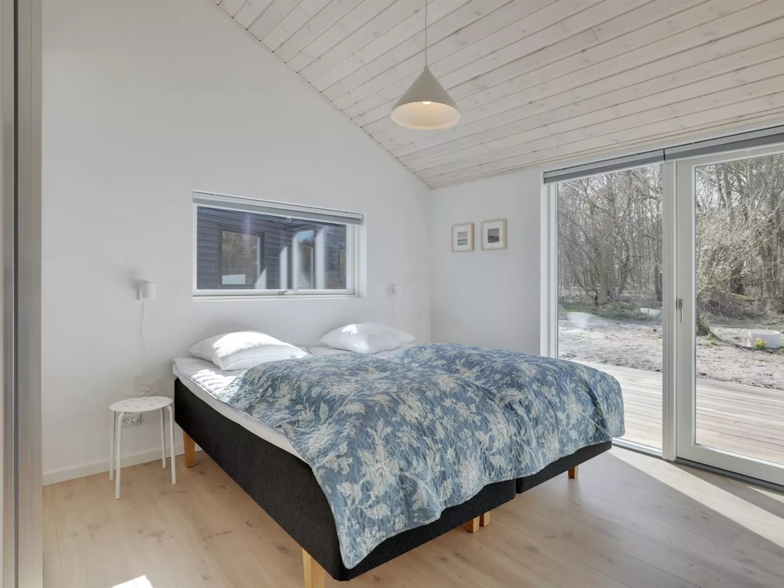 "Oke" - 350m from the sea-Inside