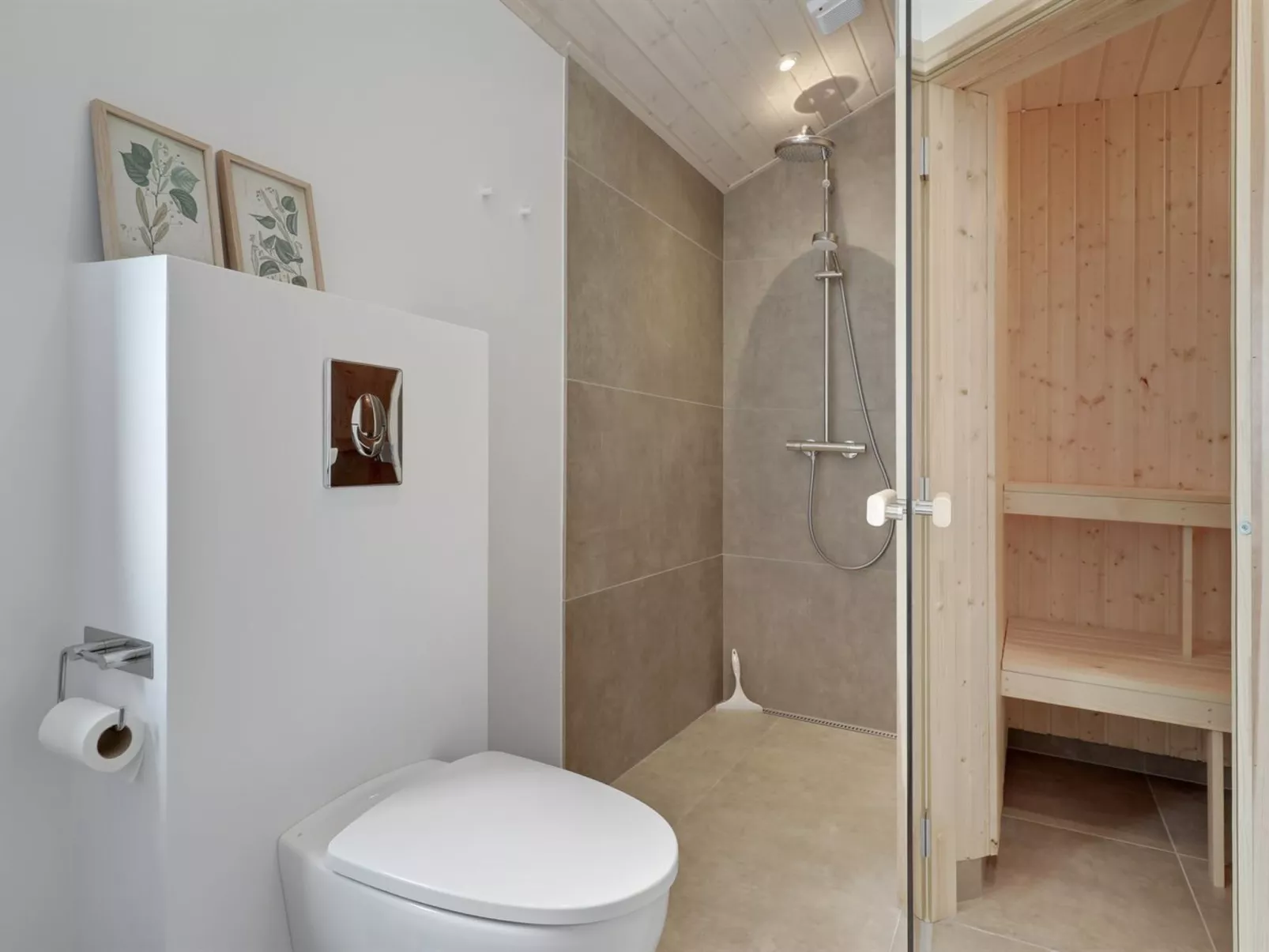 "Oke" - 350m from the sea-Inside