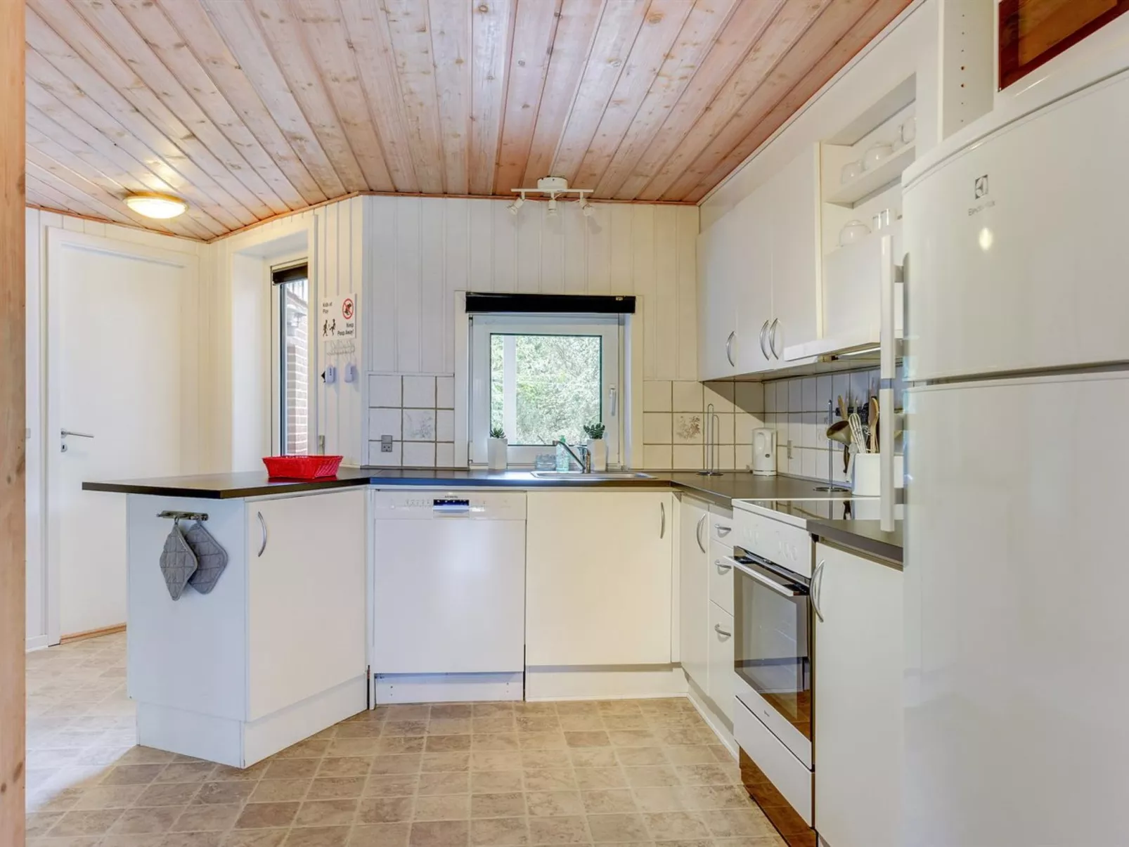 "Sylvi" - 1.7km from the sea-Drinnen