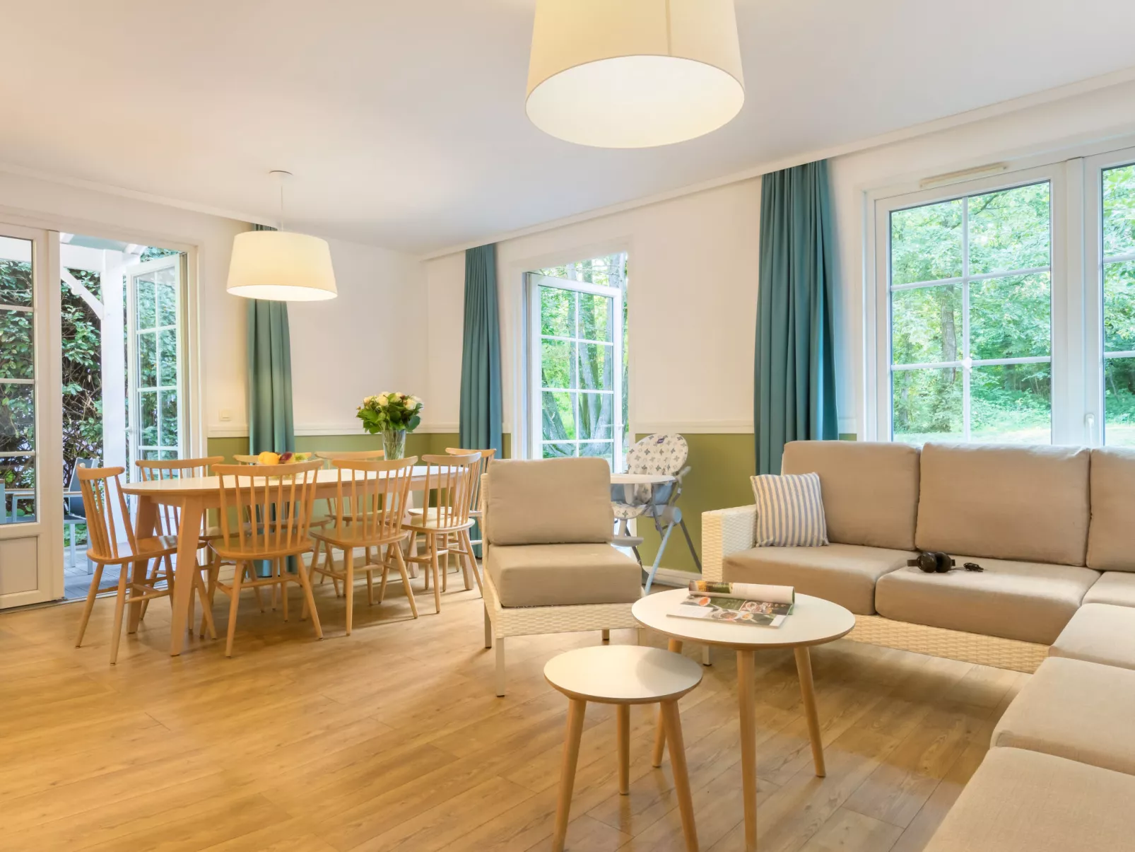 Cottage Premium-Inside