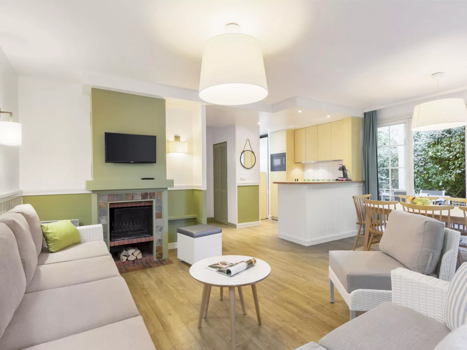 Cottage Premium-Inside