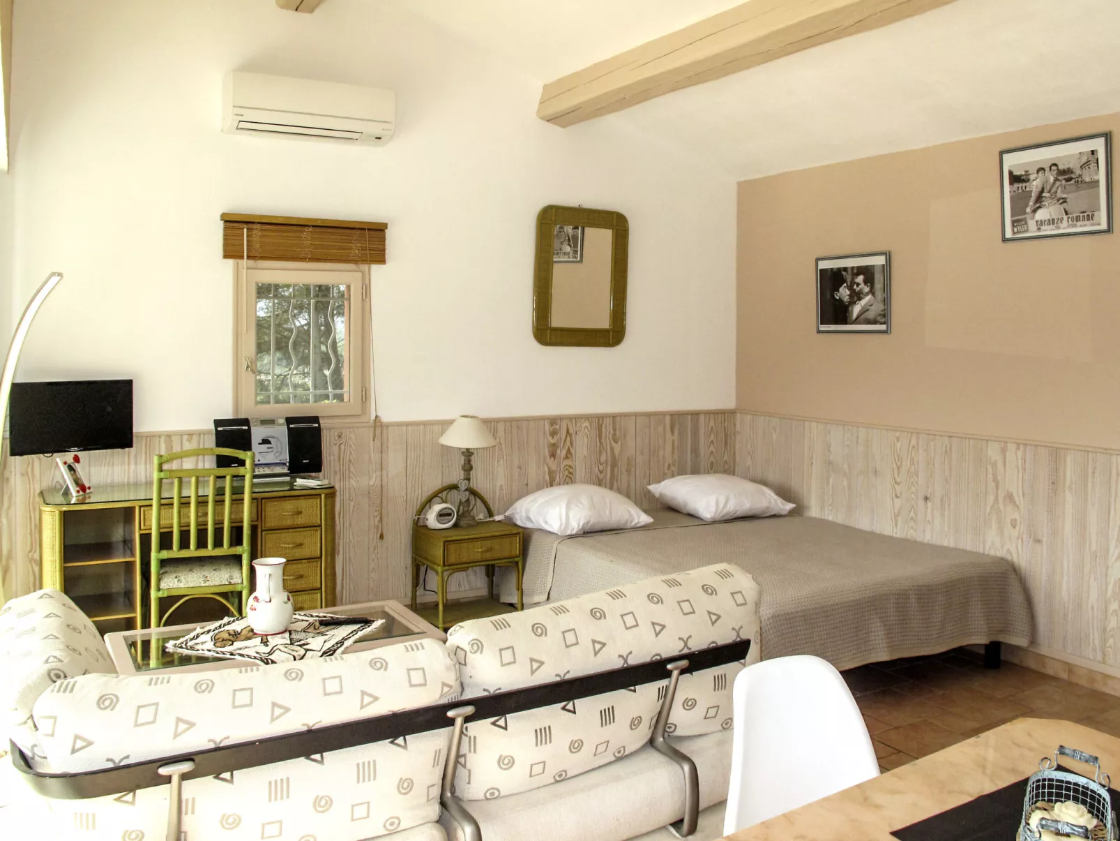 Le Cabanon-Inside