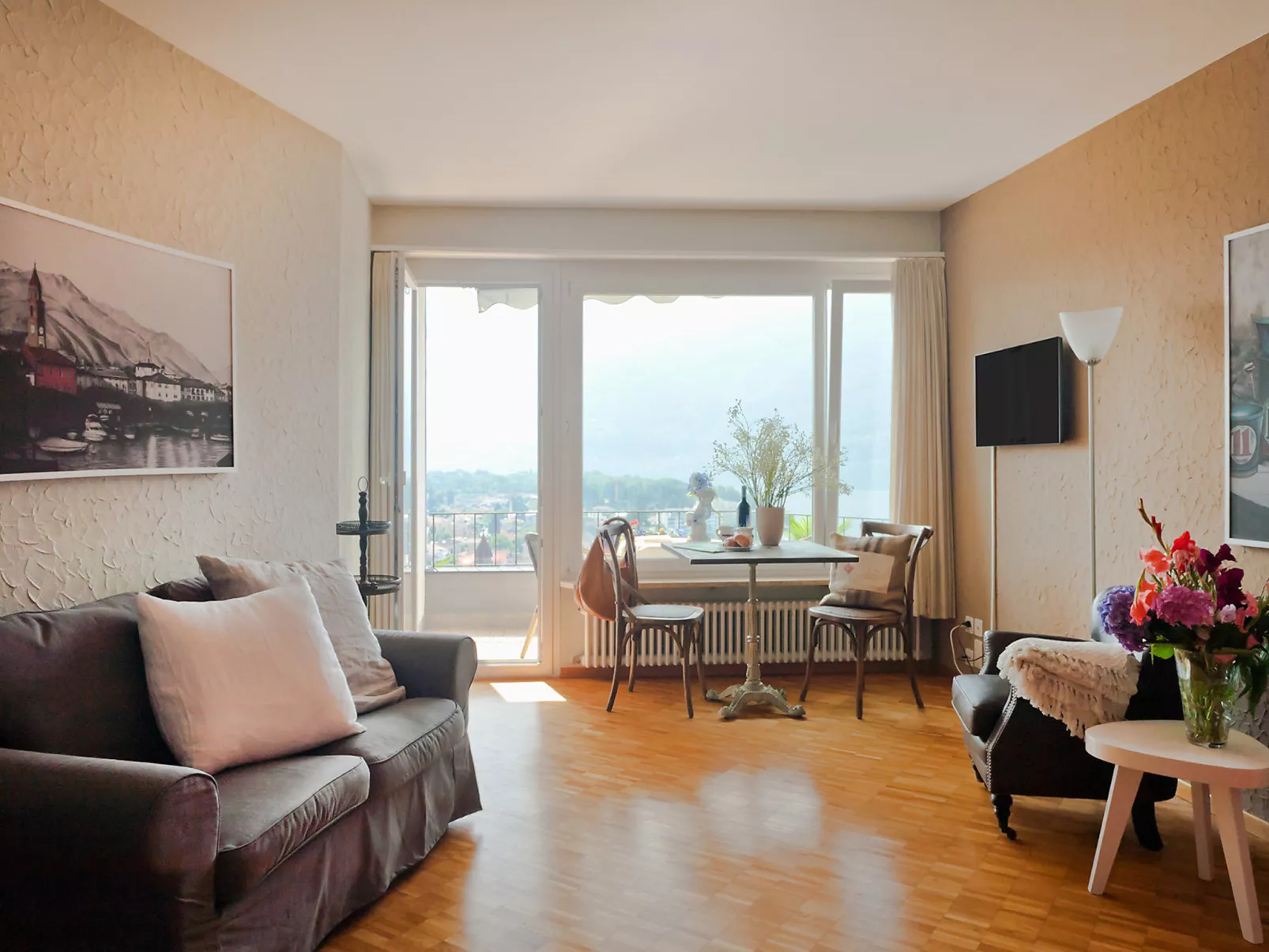 Double Room Modern-Inside