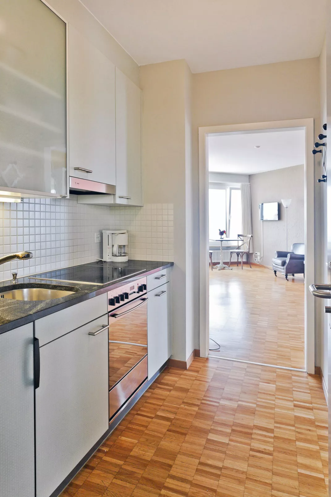 Double Room Modern-Inside