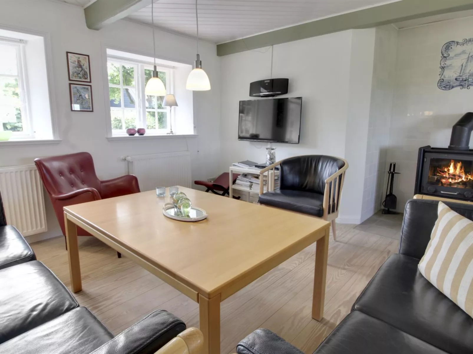 "Ingulf" - 18km from the sea-Inside