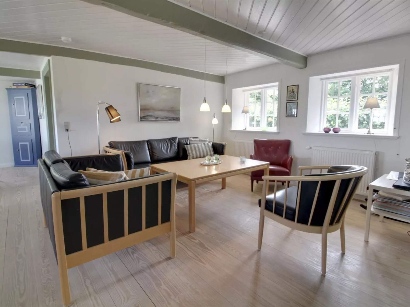 "Ingulf" - 18km from the sea-Inside