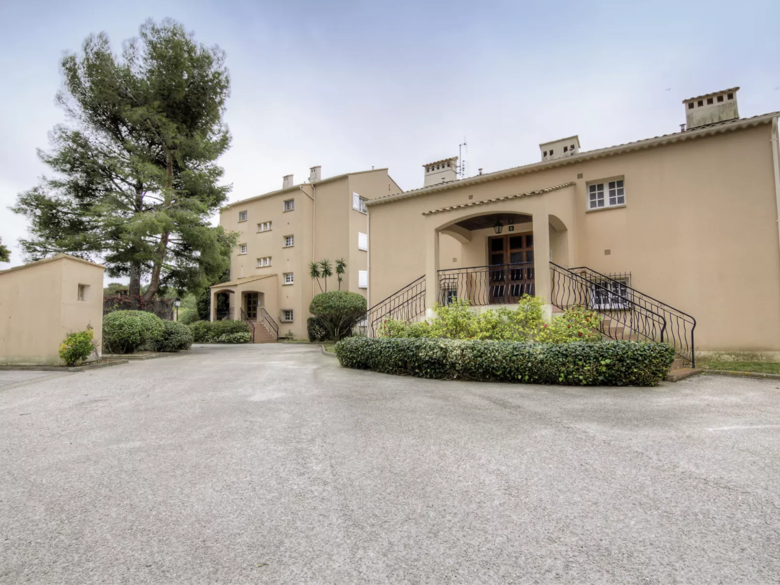 Beau Rivage-Dehors