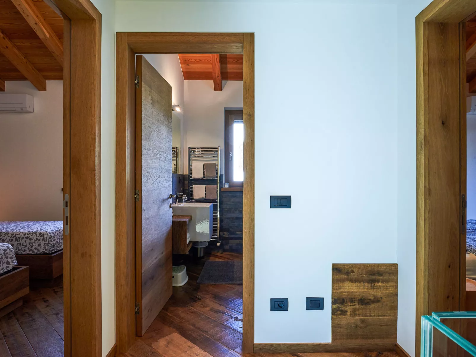 Woodhouse-Inside