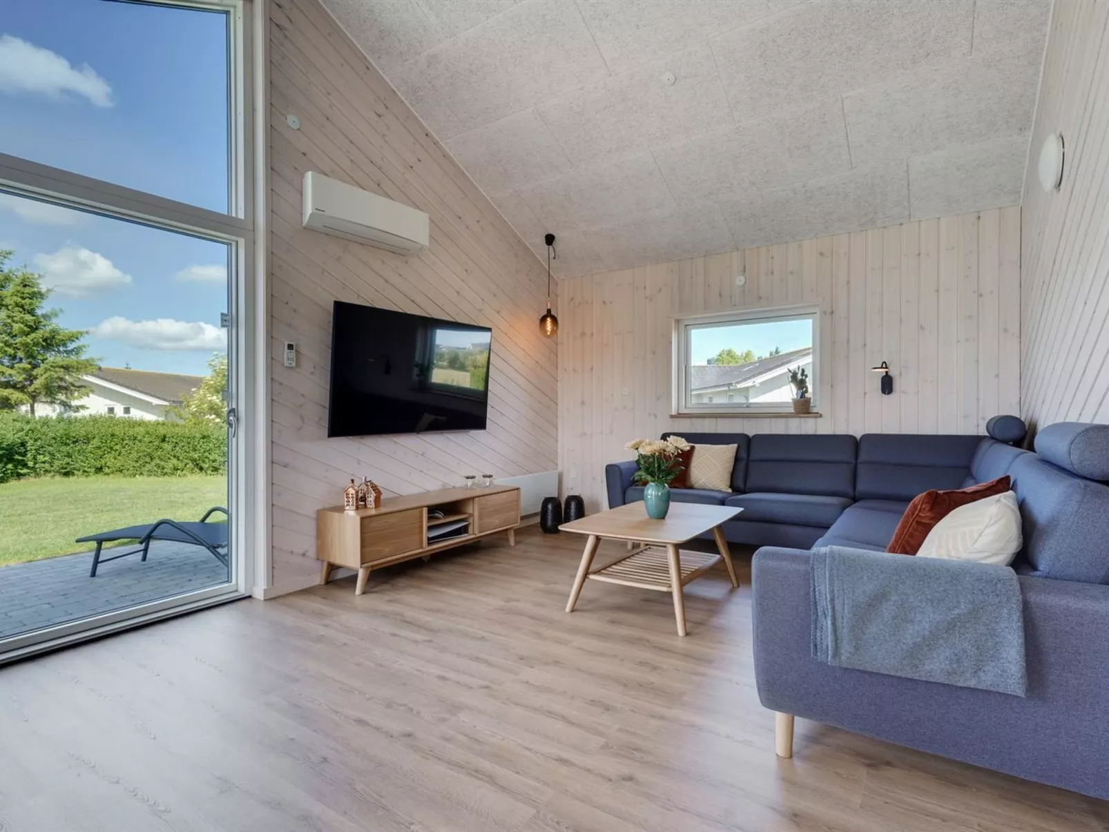 "Elsebet" - 600m from the sea-Inside