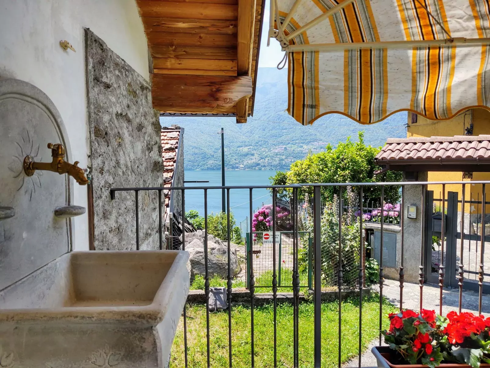 Monastero-Outside