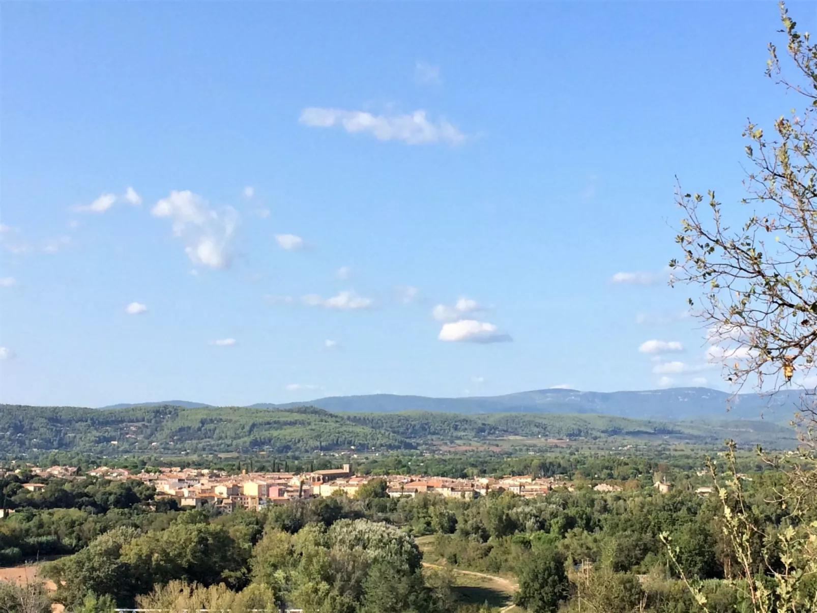Les Hauts de Palayson-Outside
