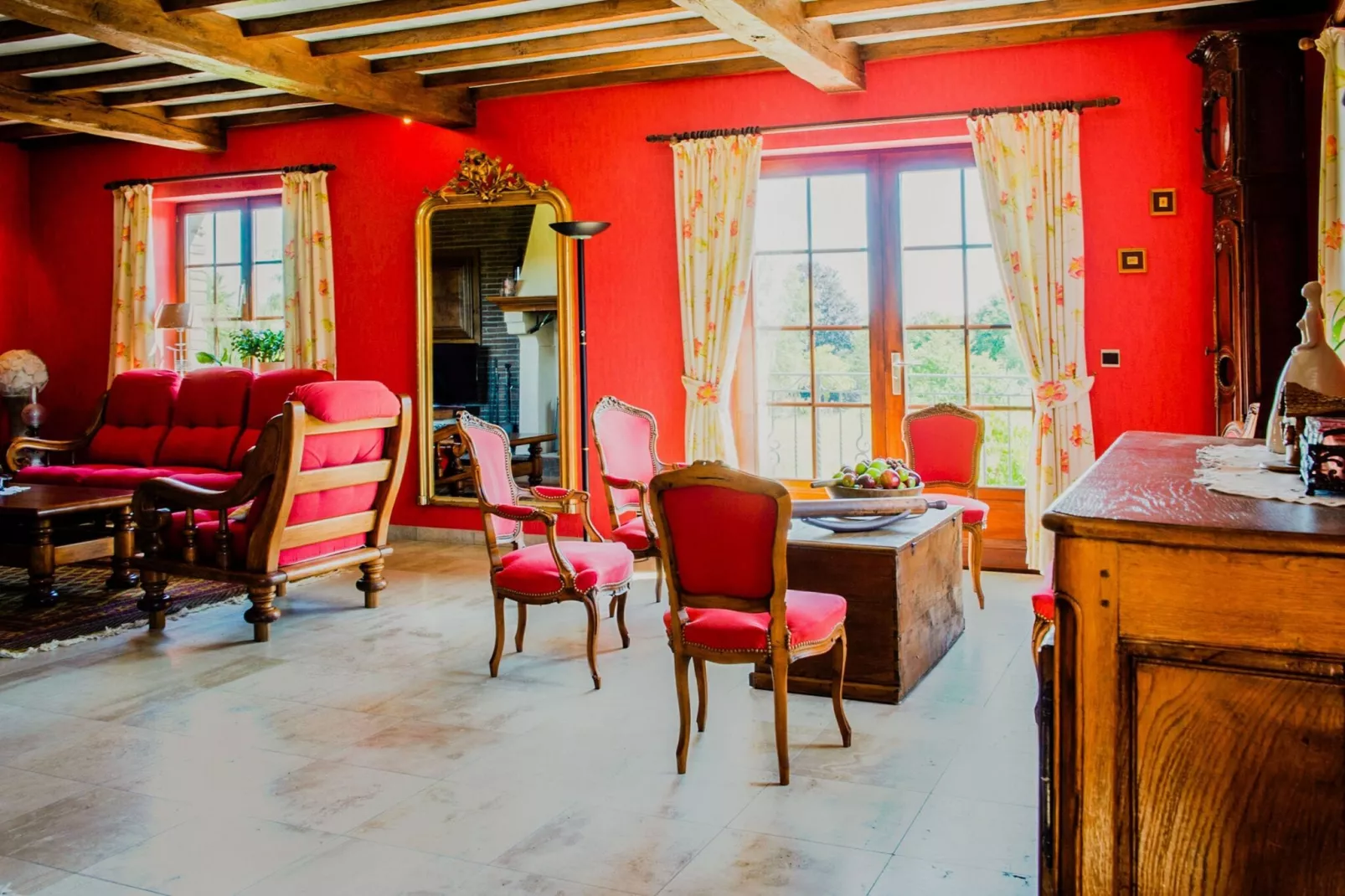 La Tourelle-Living room