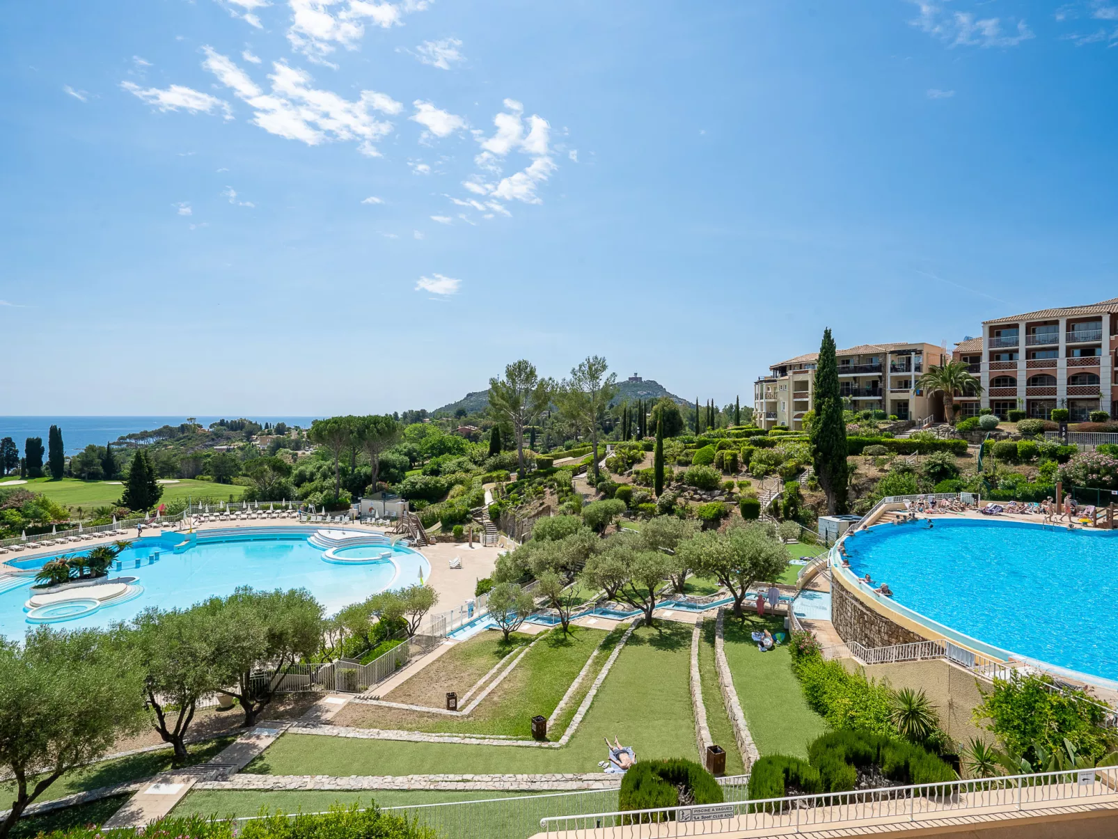 Les Bastides (O4 259)-Dehors