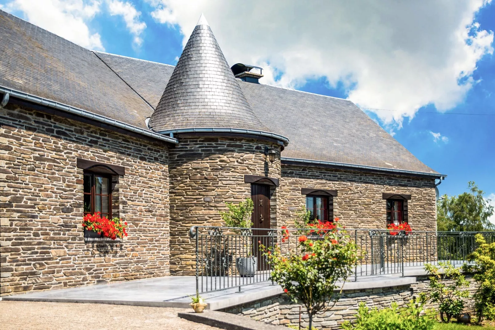 La Tourelle-Exterior summer