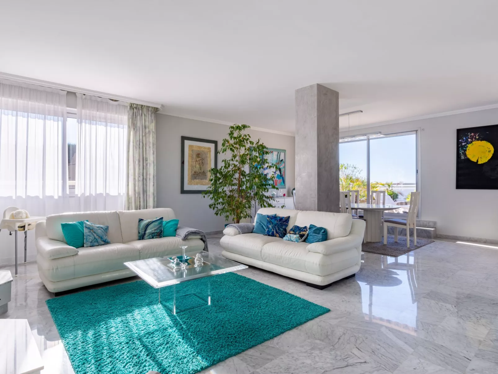 Les Balcons d'Eze-Inside