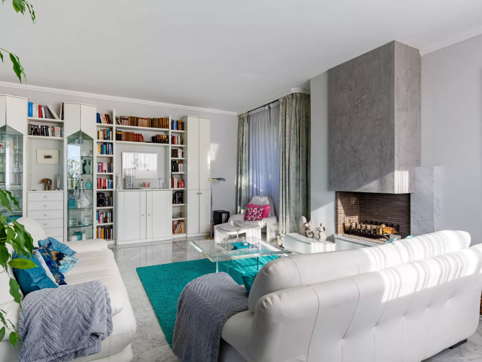 Les Balcons d'Eze-Inside