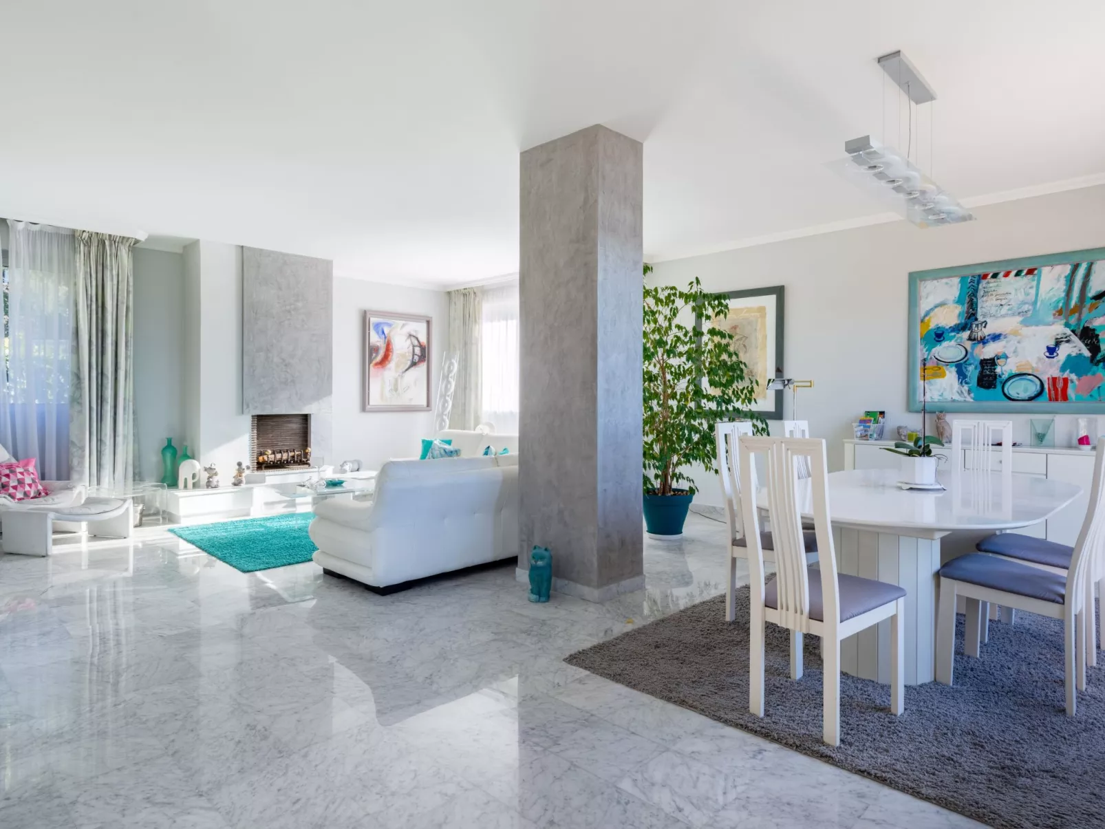 Les Balcons d'Eze-Inside