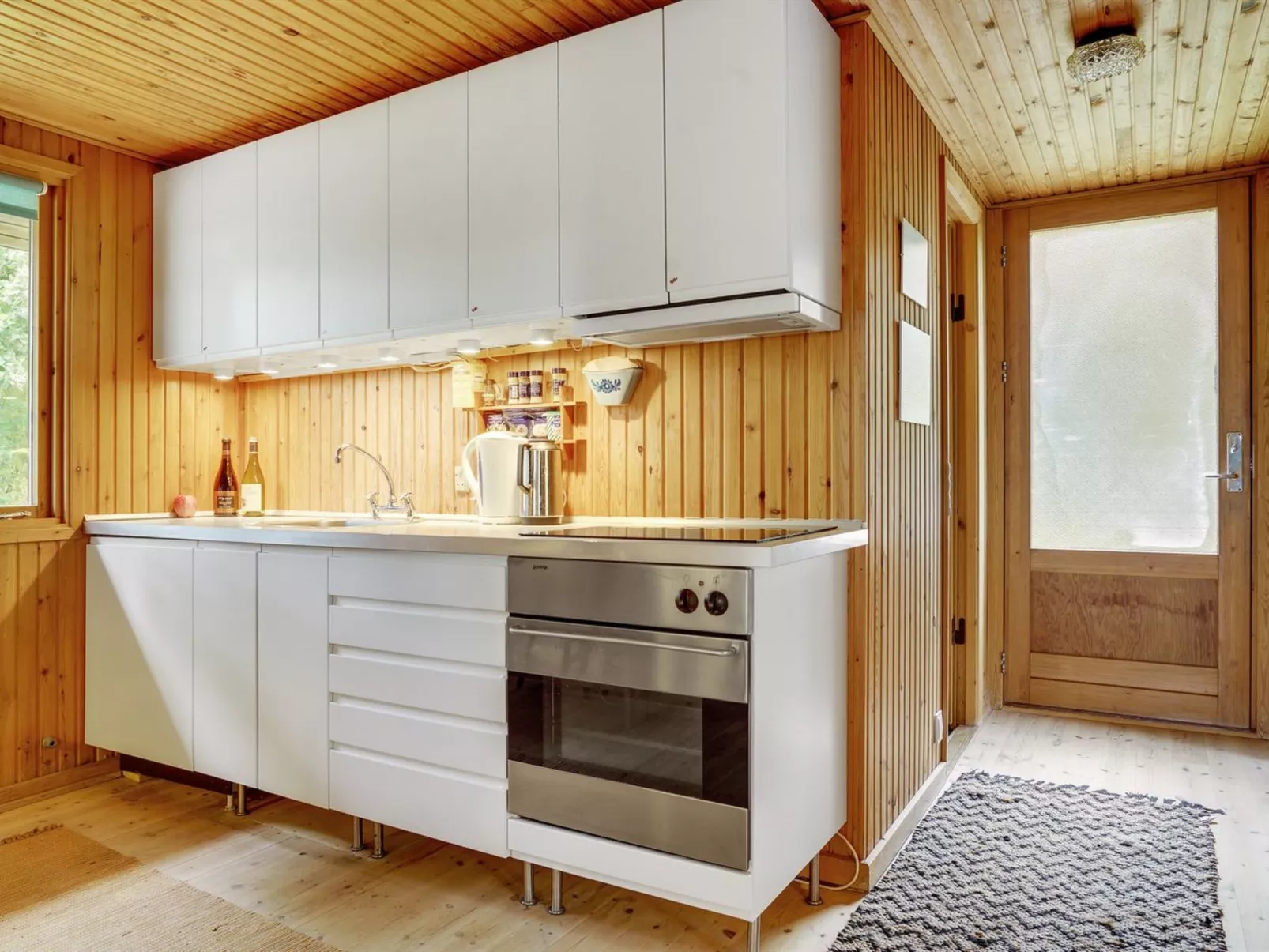 "Asmod" - 300m from the sea-Drinnen