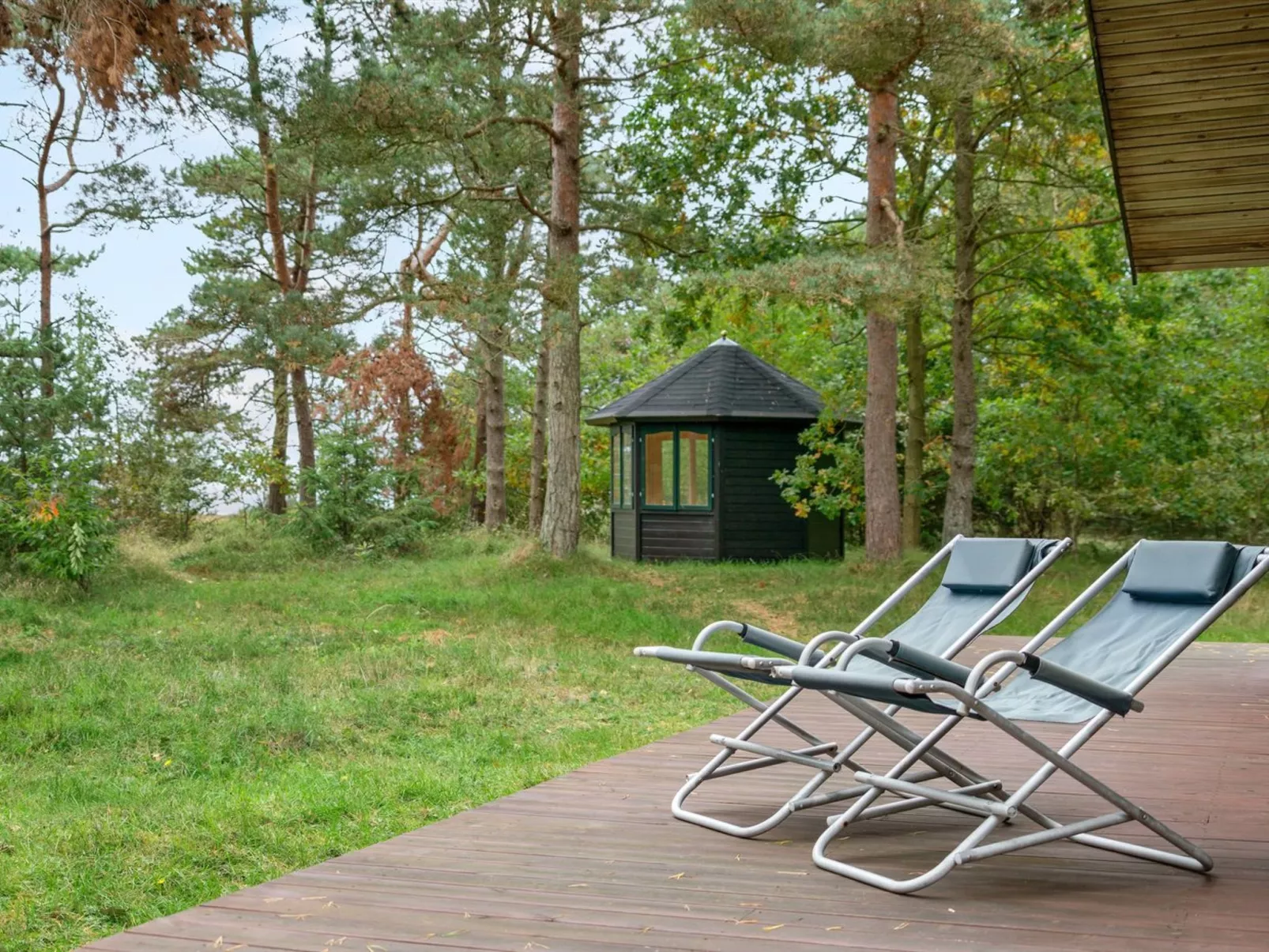 "Asmod" - 300m from the sea-Drinnen