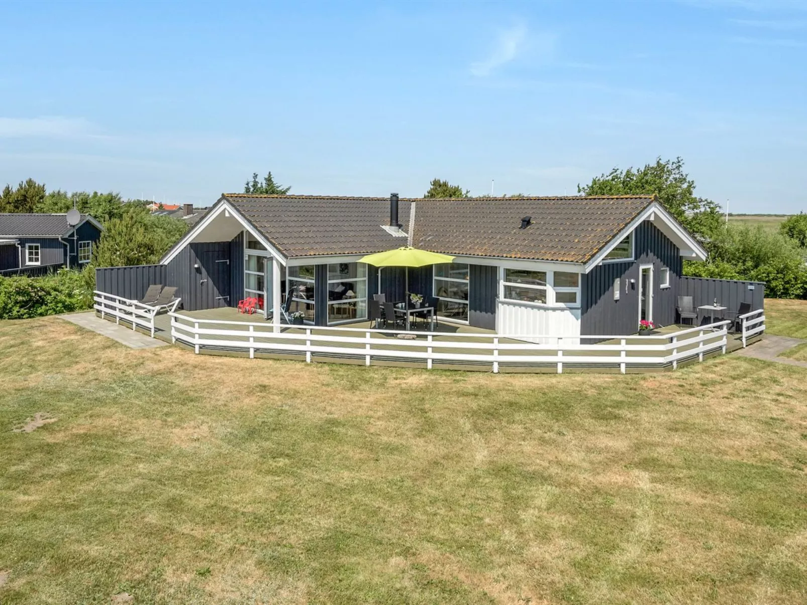 "Chrisse" - 550m from the sea-Outside