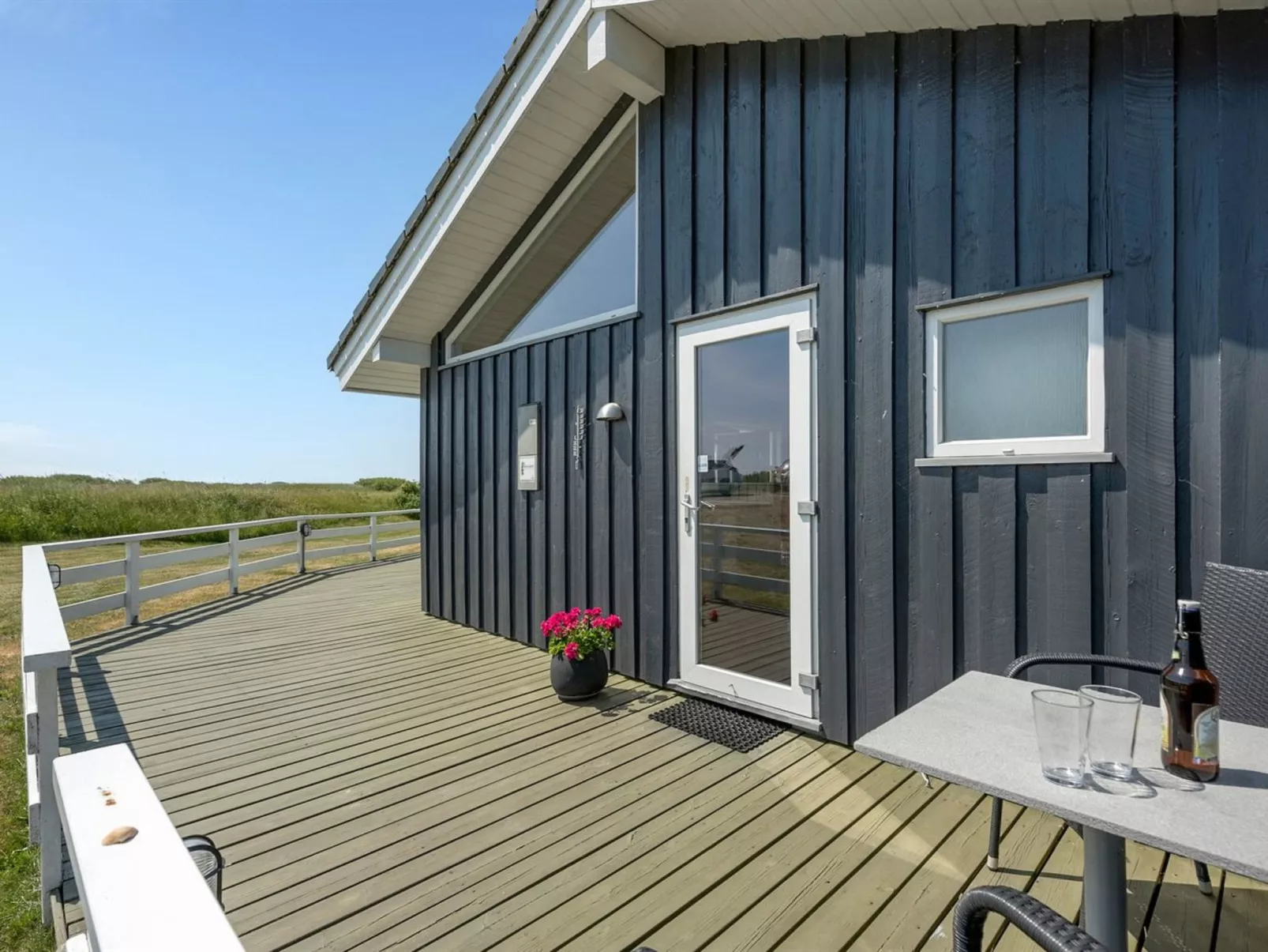 "Chrisse" - 550m from the sea-Outside