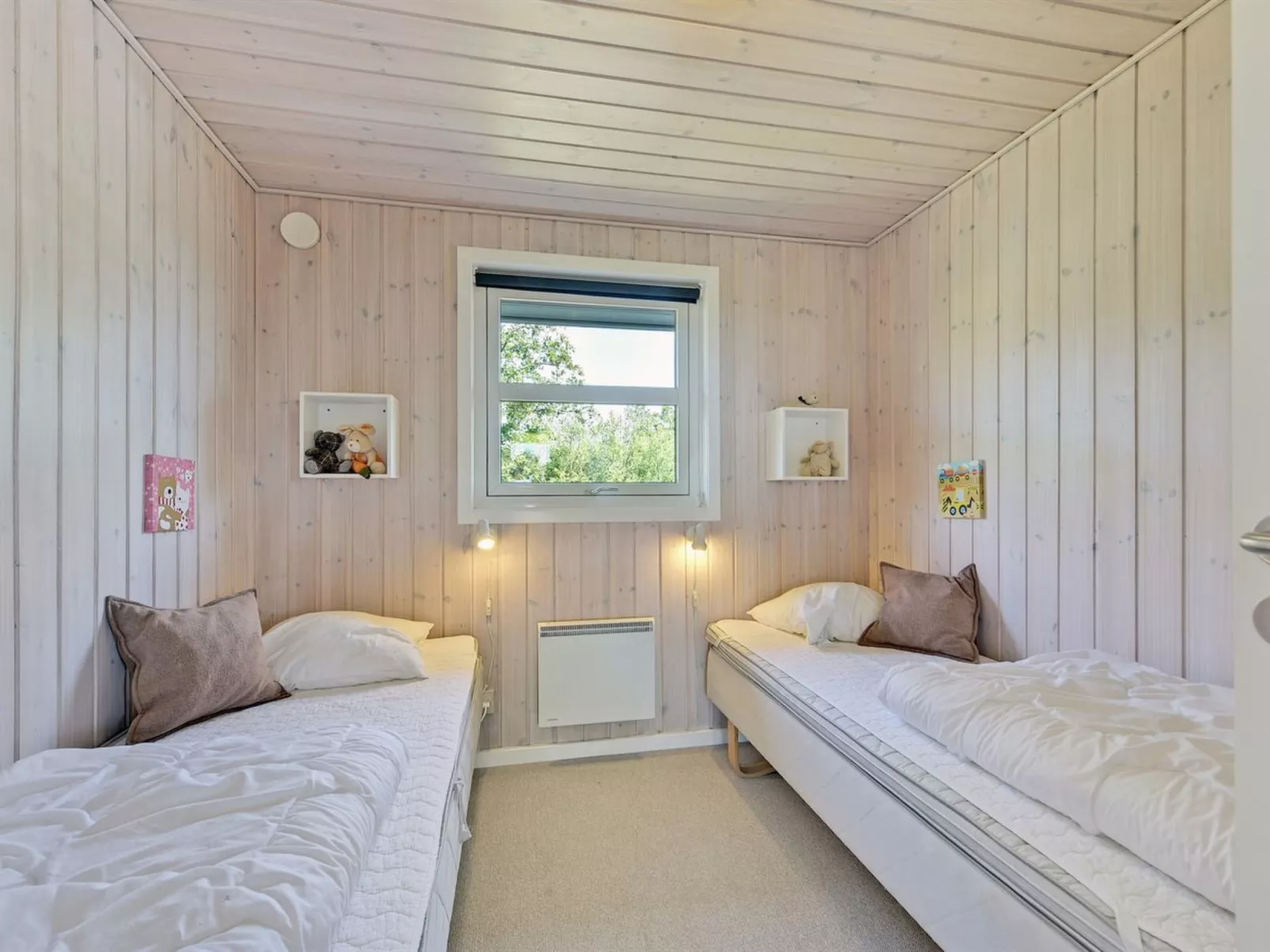 "Chrisse" - 550m from the sea-Inside