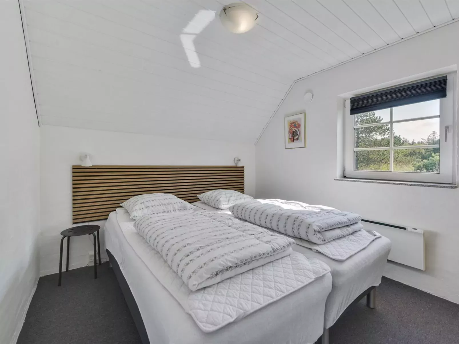 "Aane" - 1.8km from the sea-Inside