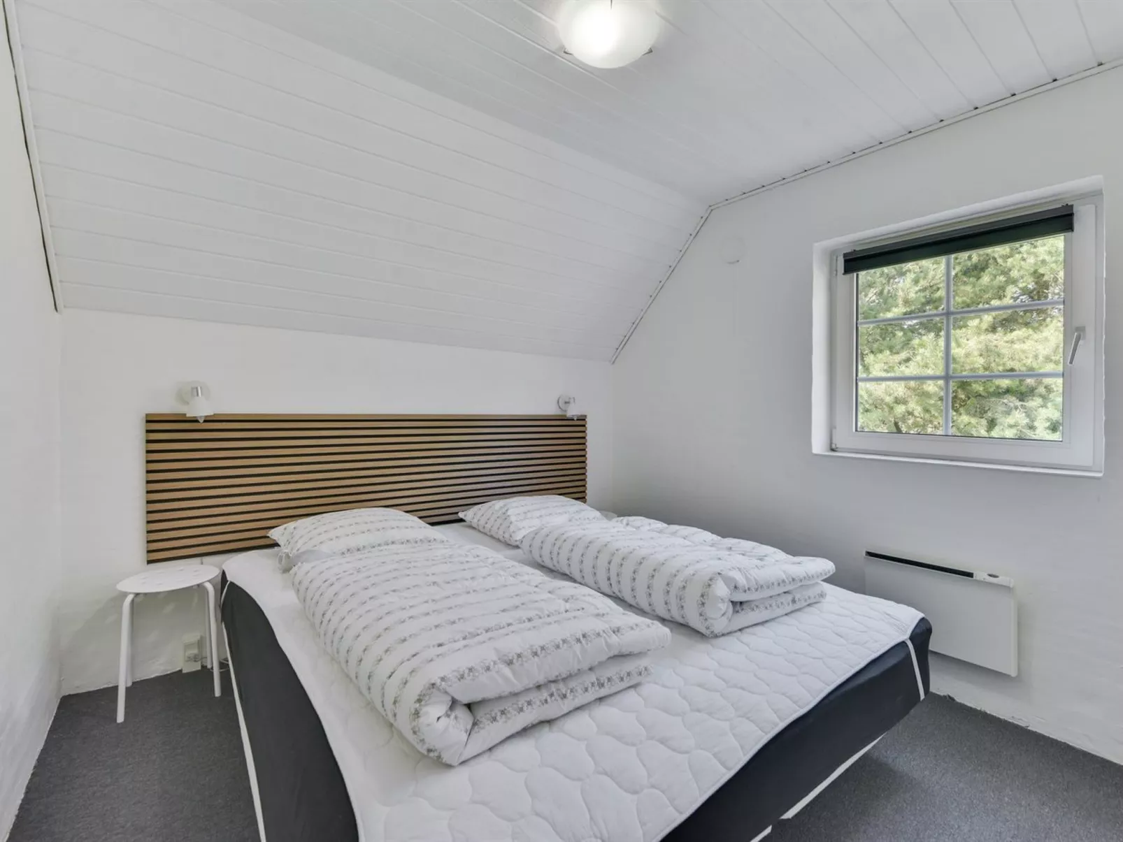 "Aane" - 1.8km from the sea-Inside
