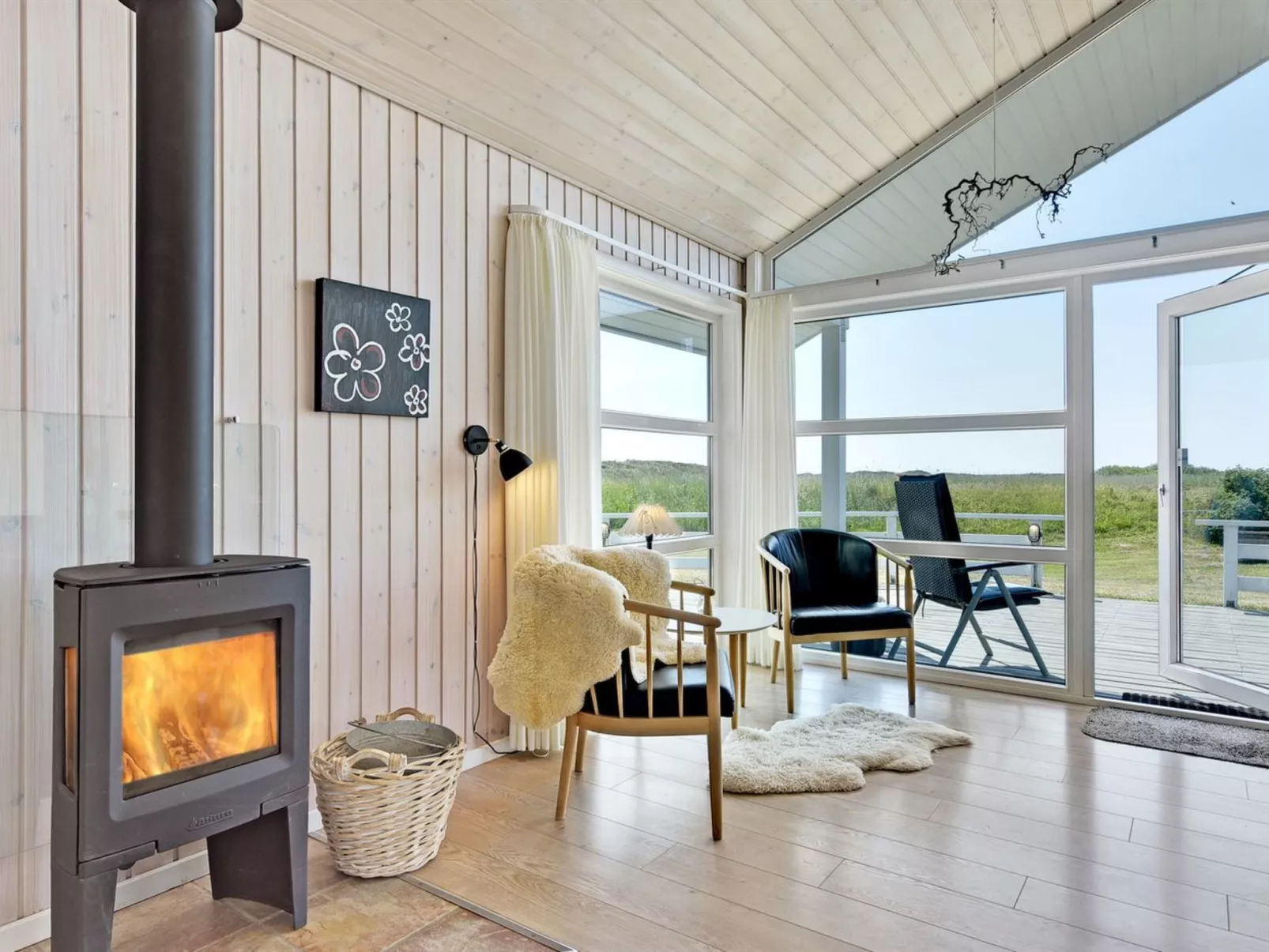 "Chrisse" - 550m from the sea-Inside