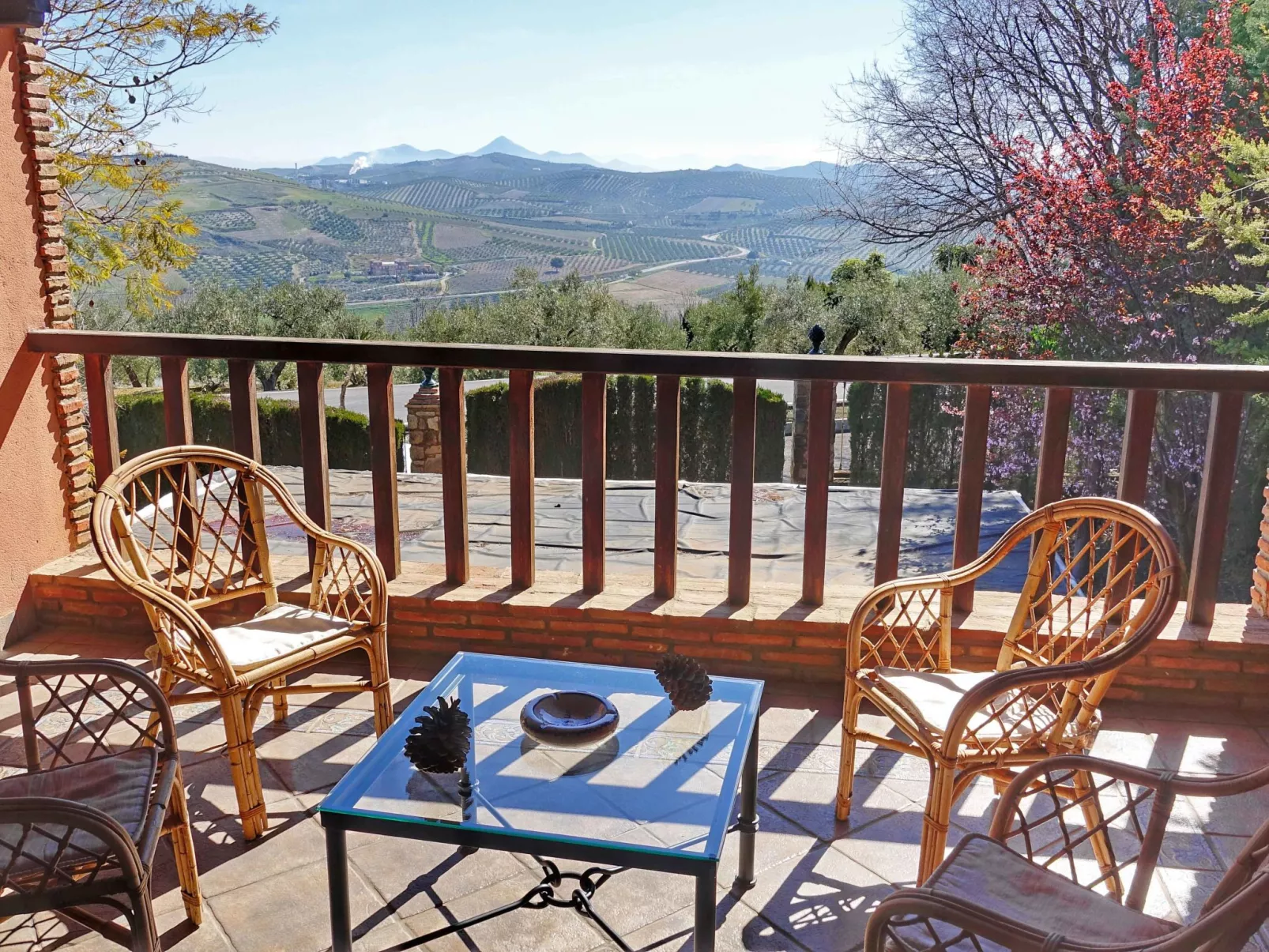 El Balcon-Outside