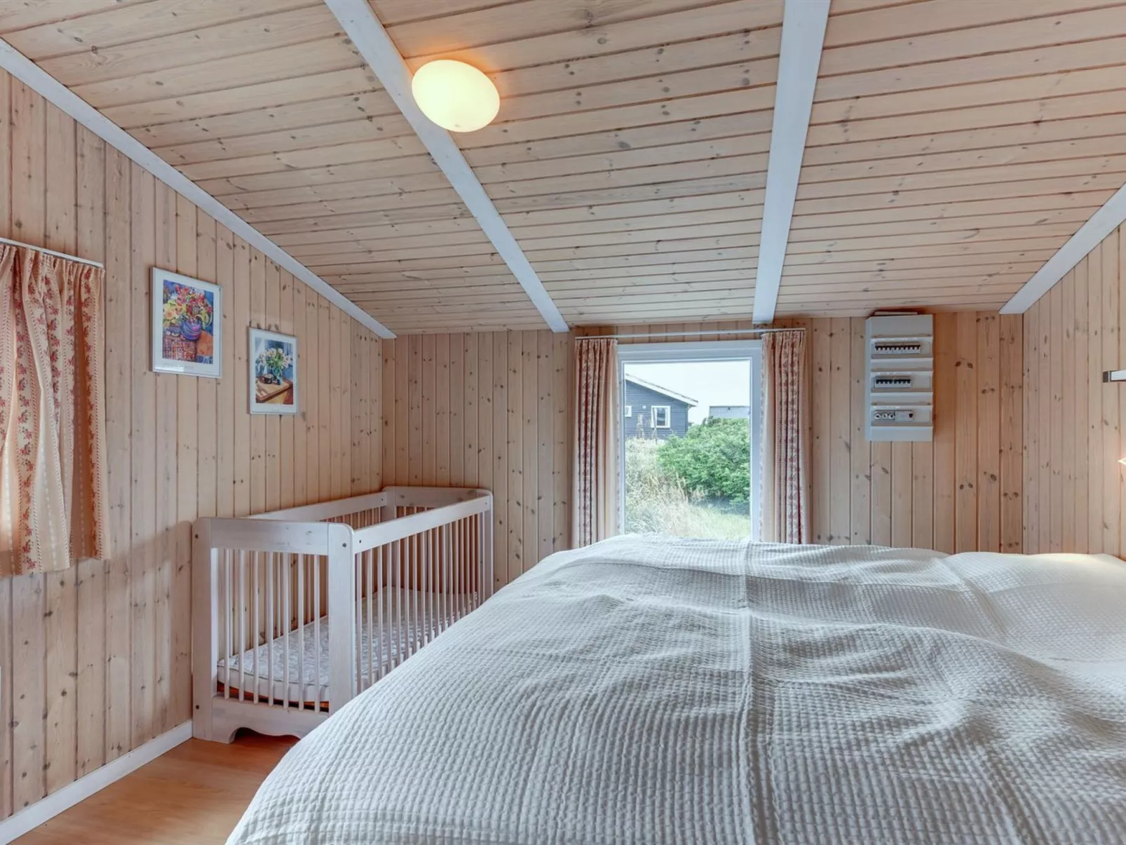 "Mogens" -  from the sea-Inside