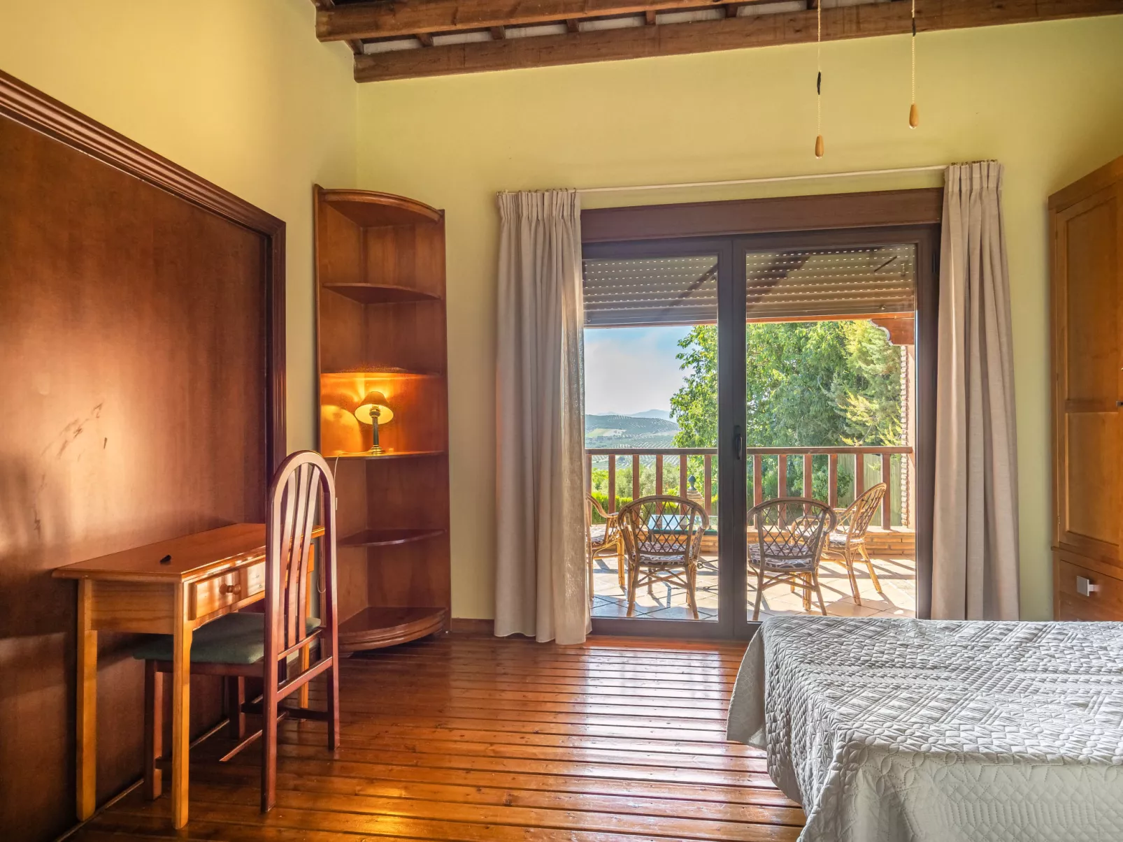El Balcon-Inside