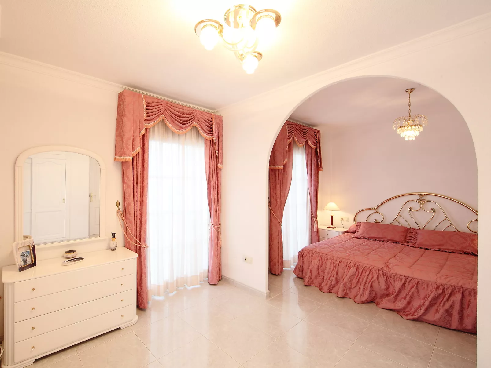 Villa Mimosa-Inside