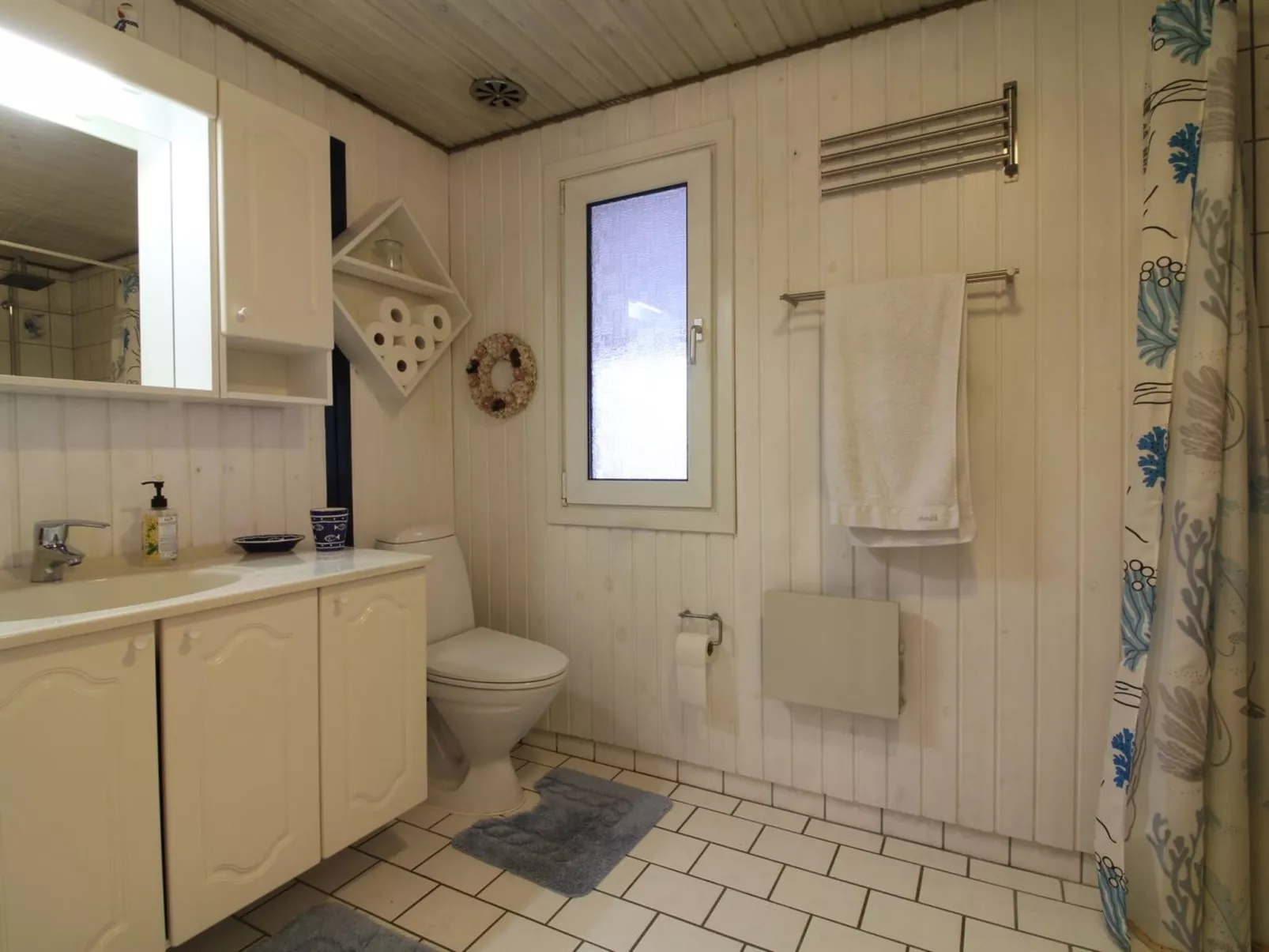 "Arnhild" - 750m from the sea-Inside