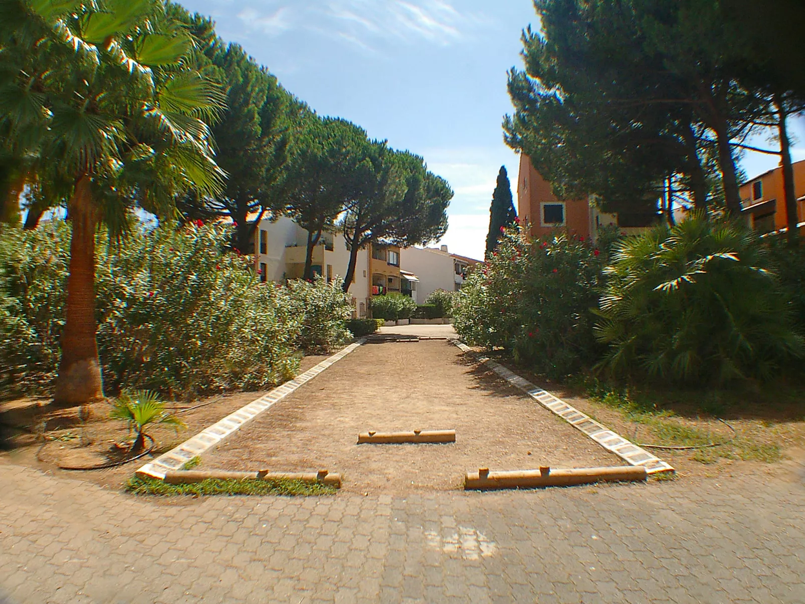 Camargue Village-Outside