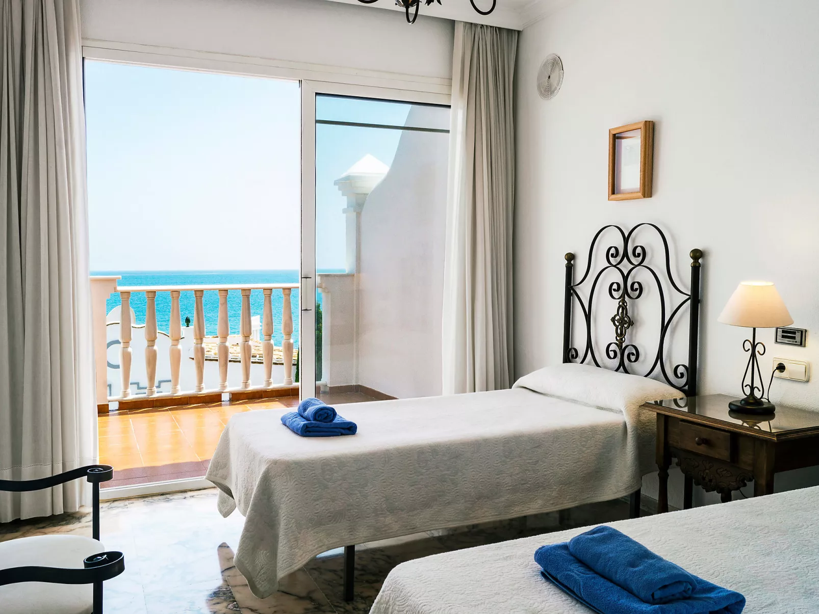 Mijas Beach-Inside