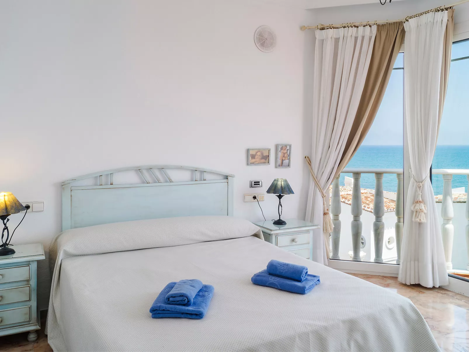 Mijas Beach-Inside